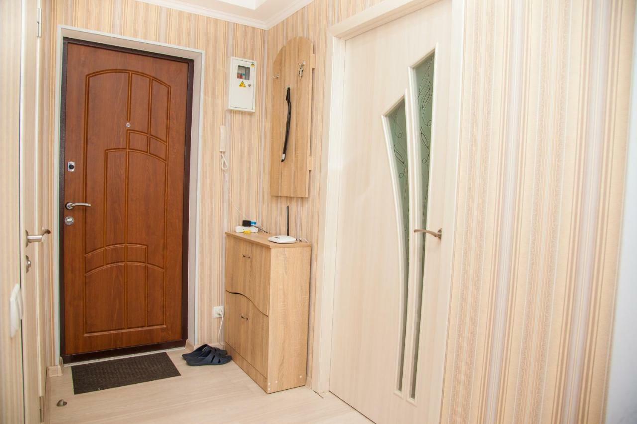 Semi-Luxury Apartment On Zaporozhskaya 9 Zaporizhia Ngoại thất bức ảnh